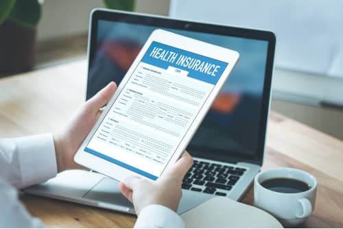 Comprehensive vs. Limited Health Insurance: Choosing the Right Coverage for Foreign Visitors