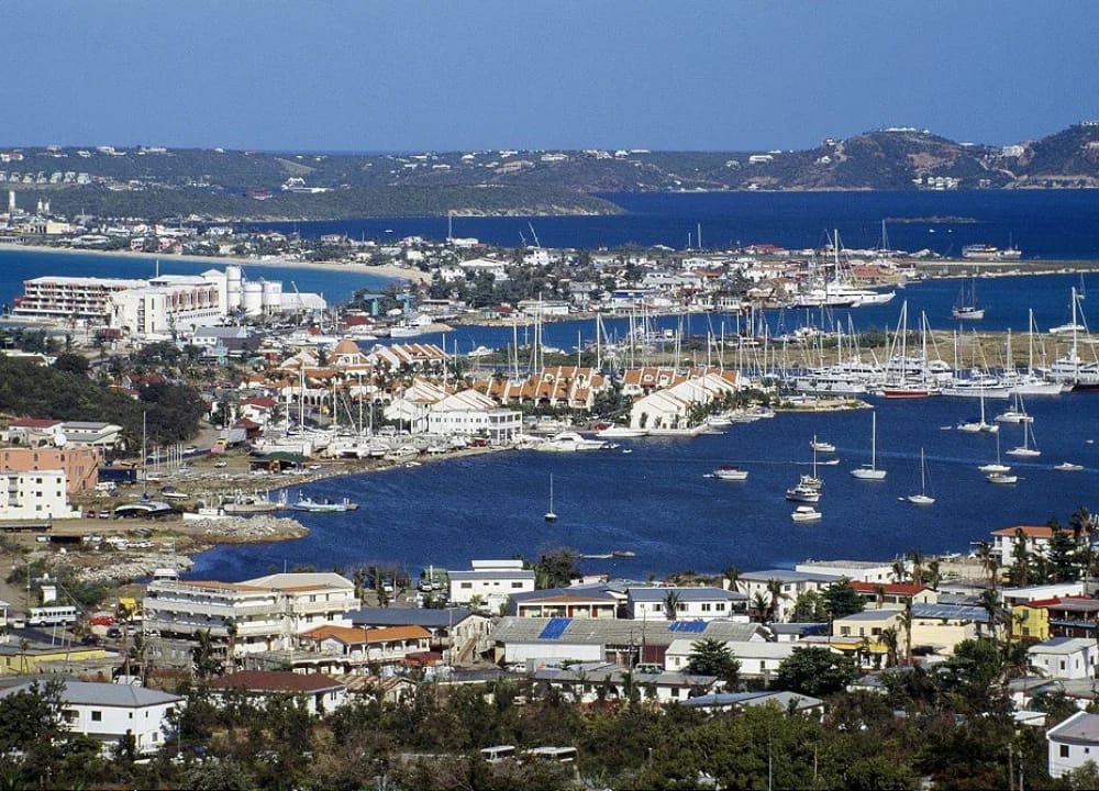 About St Maarten
