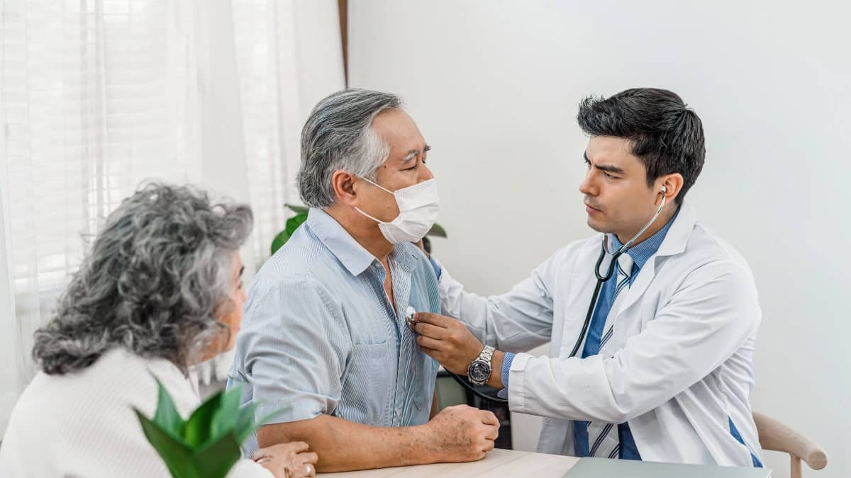 5 Best Visitor Insurance With COVID-19 Coverage 2024