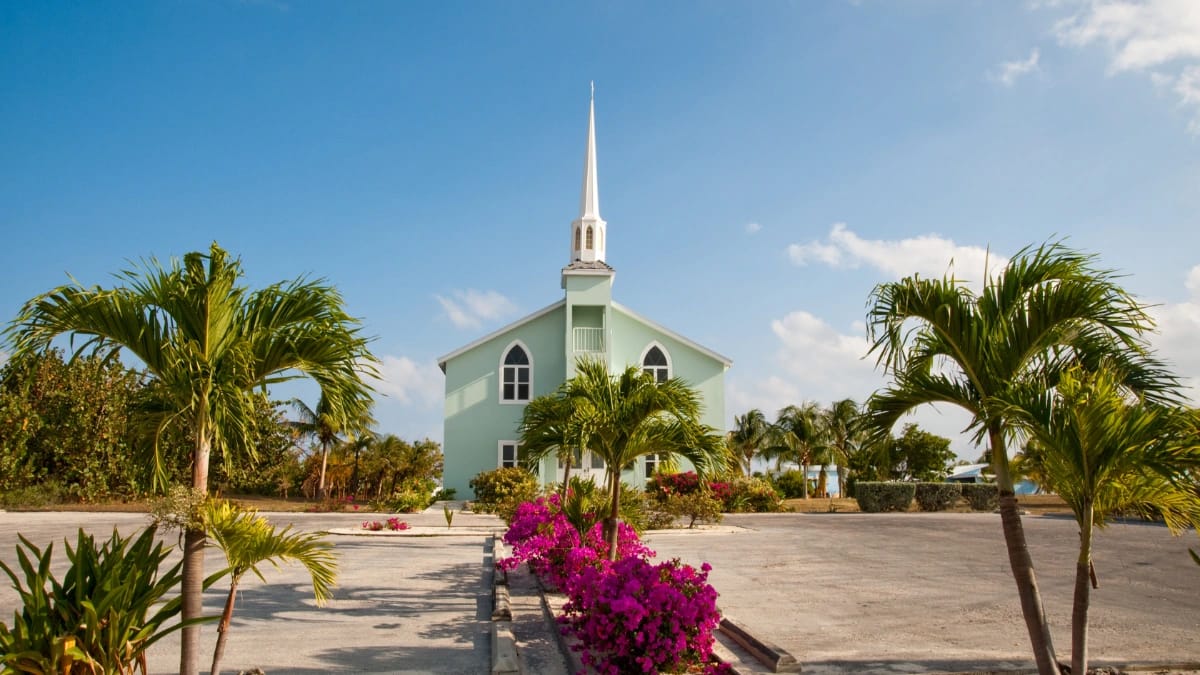 5 Things You Must Know Before You Travel to Cayman Islands