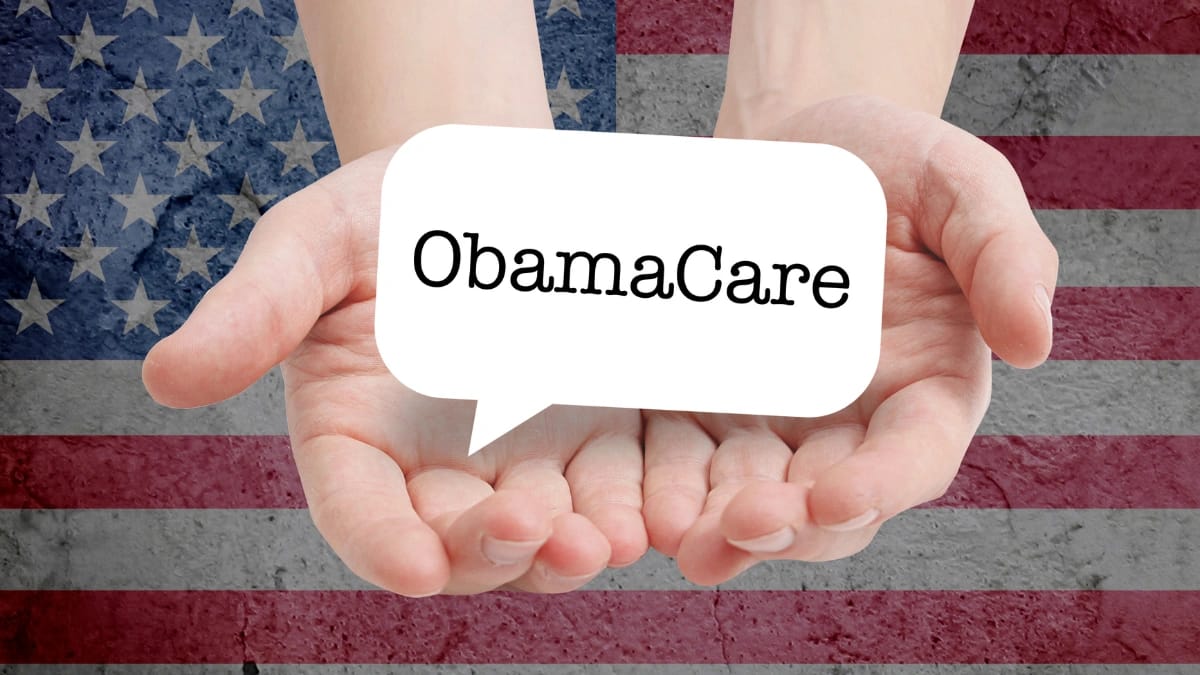 Can Green Card Holders Apply for Obamacare?