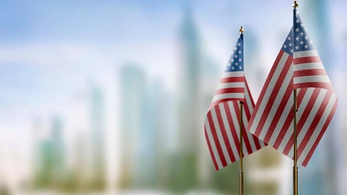 Navigating-Insurance-as-an-Immigrant-vs.-Green-Card-Holder-Learn-the-Key-Differences