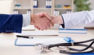 travel health insurance for visitors, exchange students, expats and international students