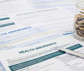8 Easy Tips to Save Money on Visitor Health Insurance