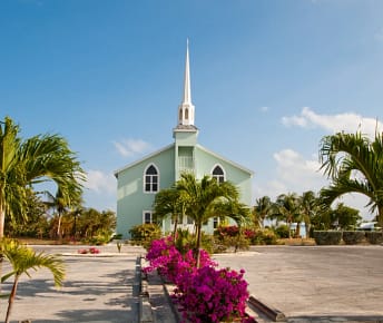 5 Things You Must Know Before You Travel to Cayman Islands