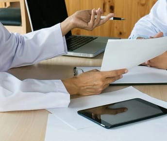 Can someone with a visitor visa get health insurance in the US?