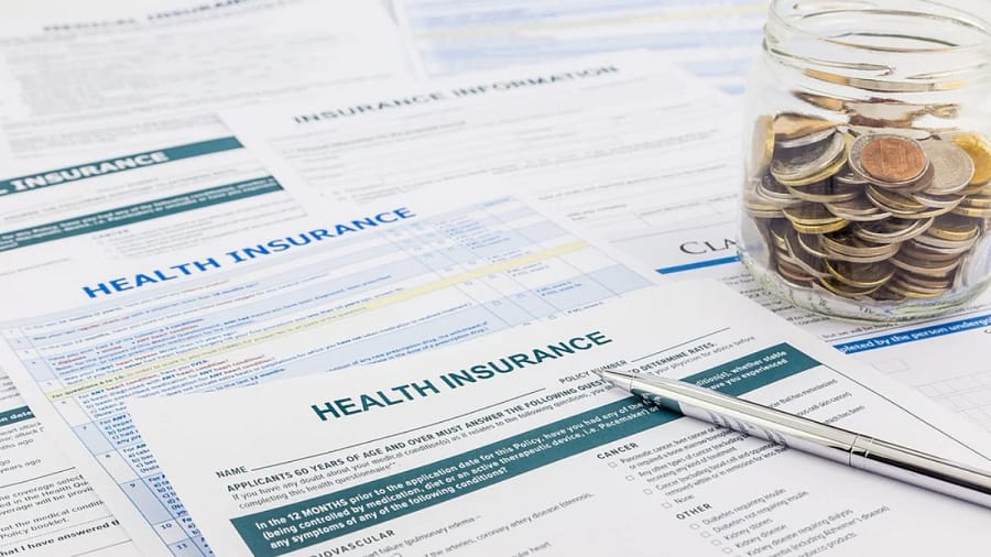 8 Easy Tips to Save Money on Visitor Health Insurance