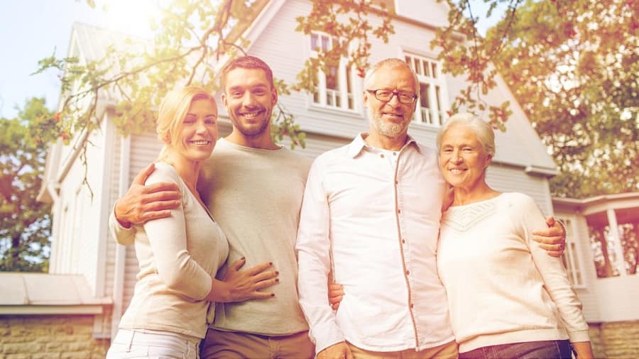 How to Choose Visitor Insurance for Parents Visiting the USA