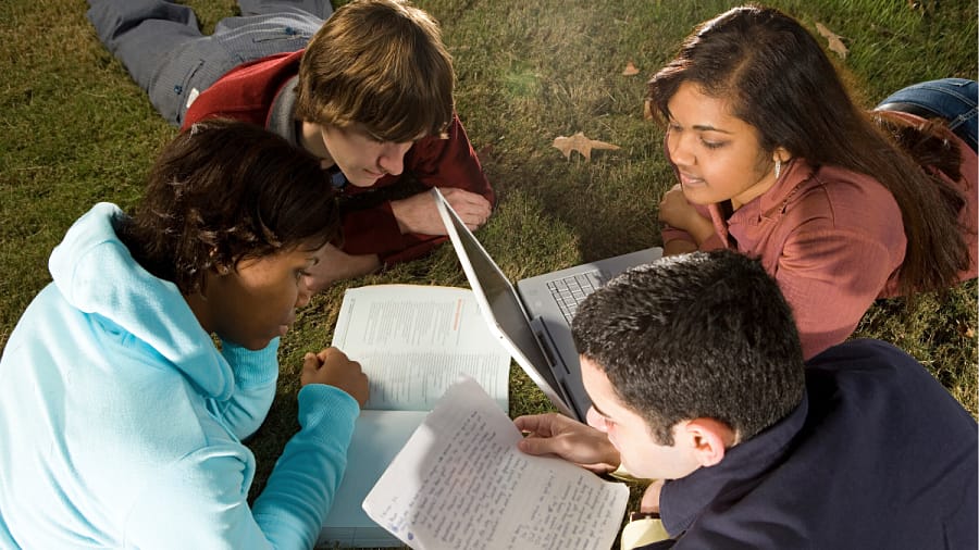 Student Travel Insurance vs. General Travel Insurance: Which One is Right for You?