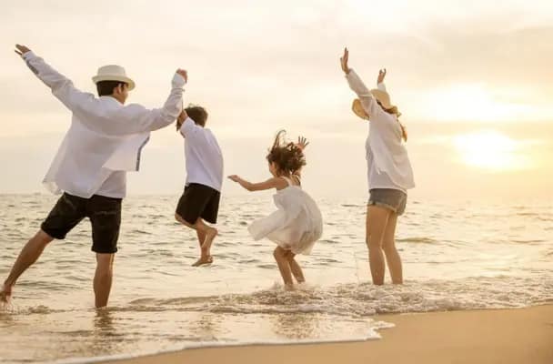 Visitors Insurance Reviews, Features, and Benefits