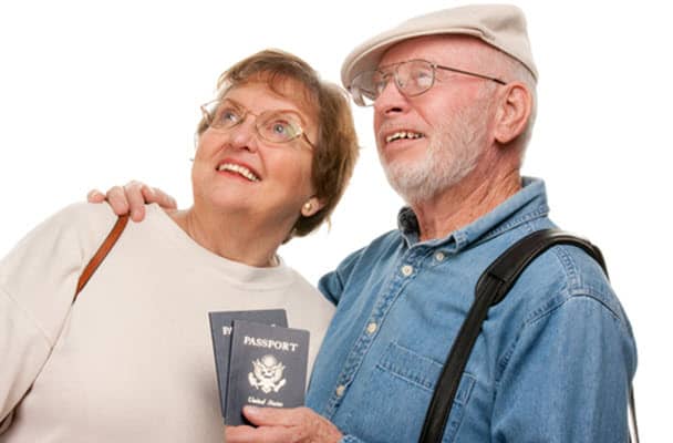 老年人应该买旅游保险吗?